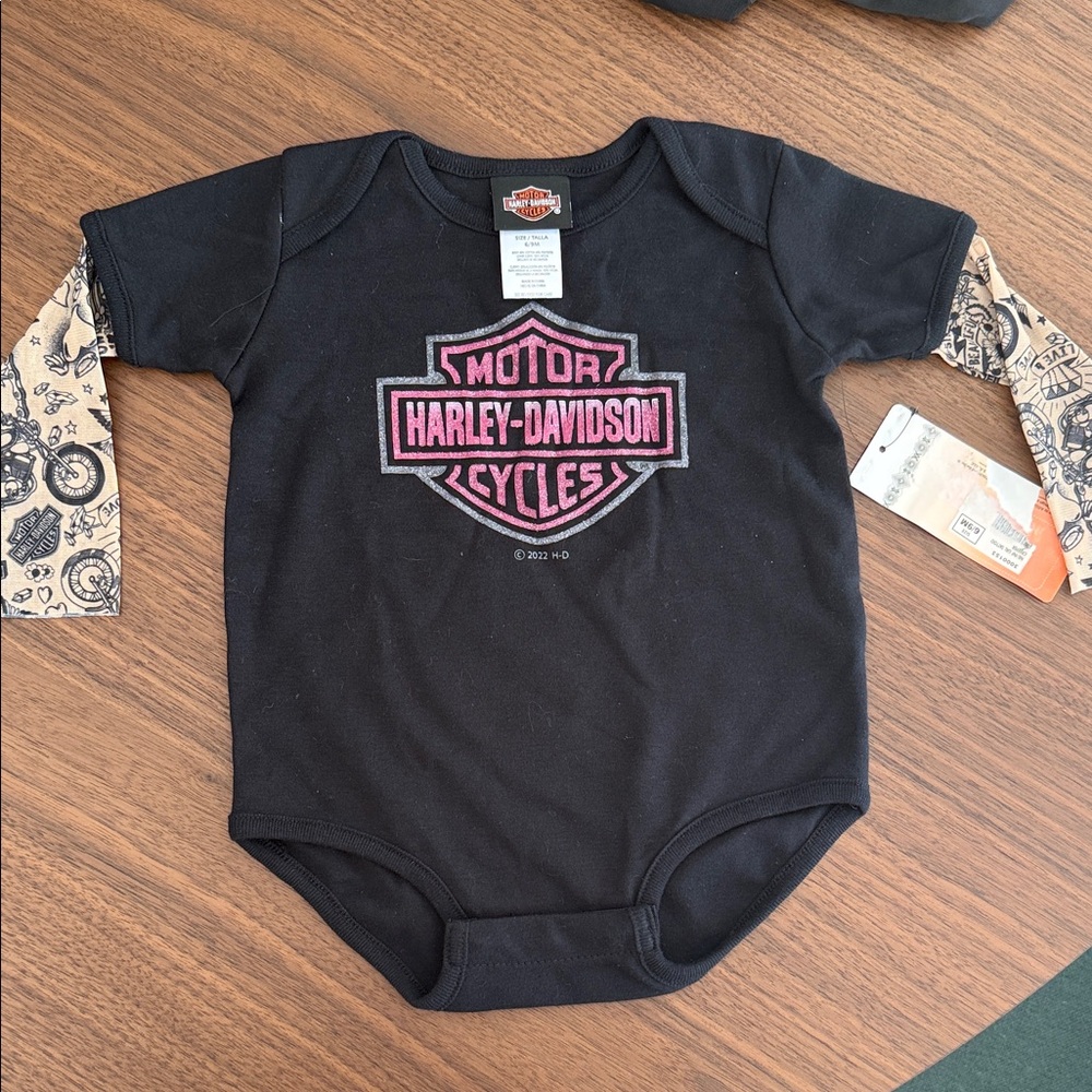 Harley-Davidson Black Onesie with Beige Patterned Sleeves